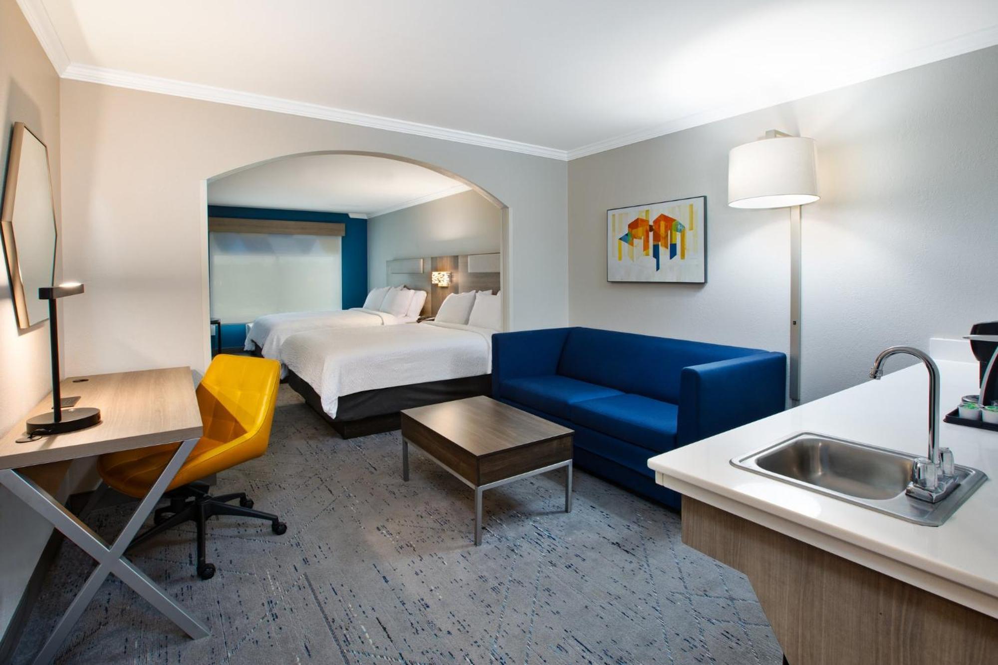 Holiday Inn Express Hotel & Suites - Sumter By Ihg Exterior foto