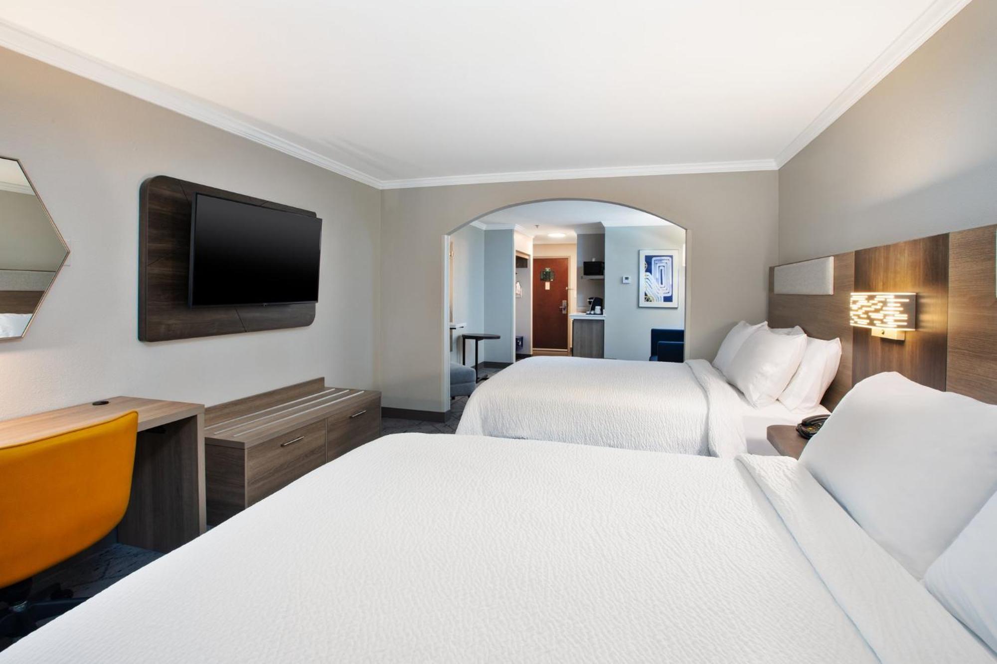 Holiday Inn Express Hotel & Suites - Sumter By Ihg Exterior foto